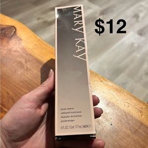Mary Kay brush cleaner